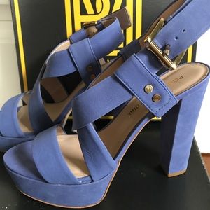Pour la Victoire  Platform Heel